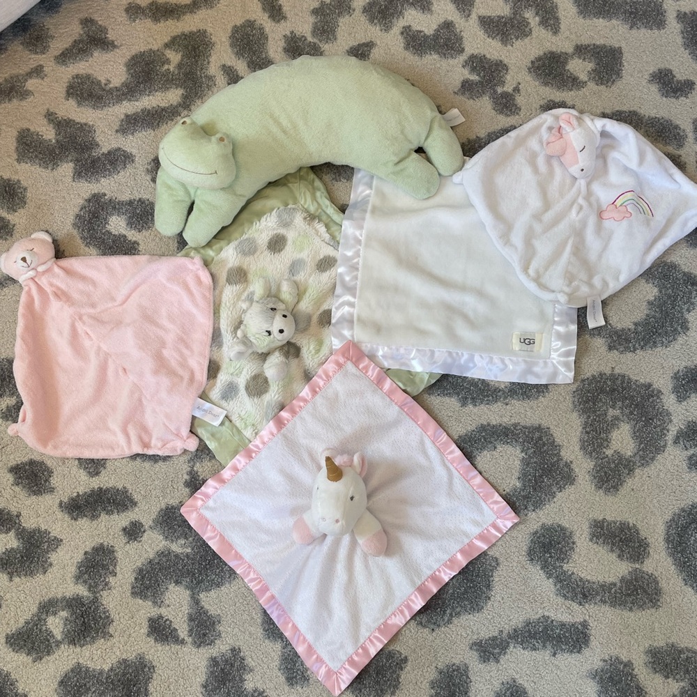 5 lovies and angel dear toddler pillow